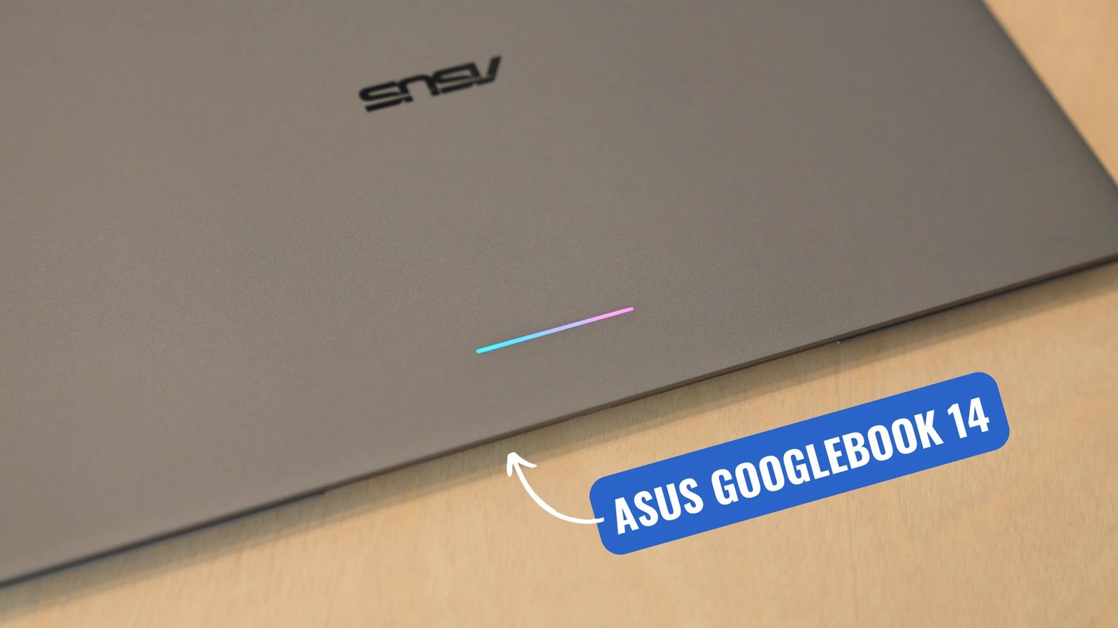 Nap may Asus Googlebook 14 mau xam voi dai den phat sang