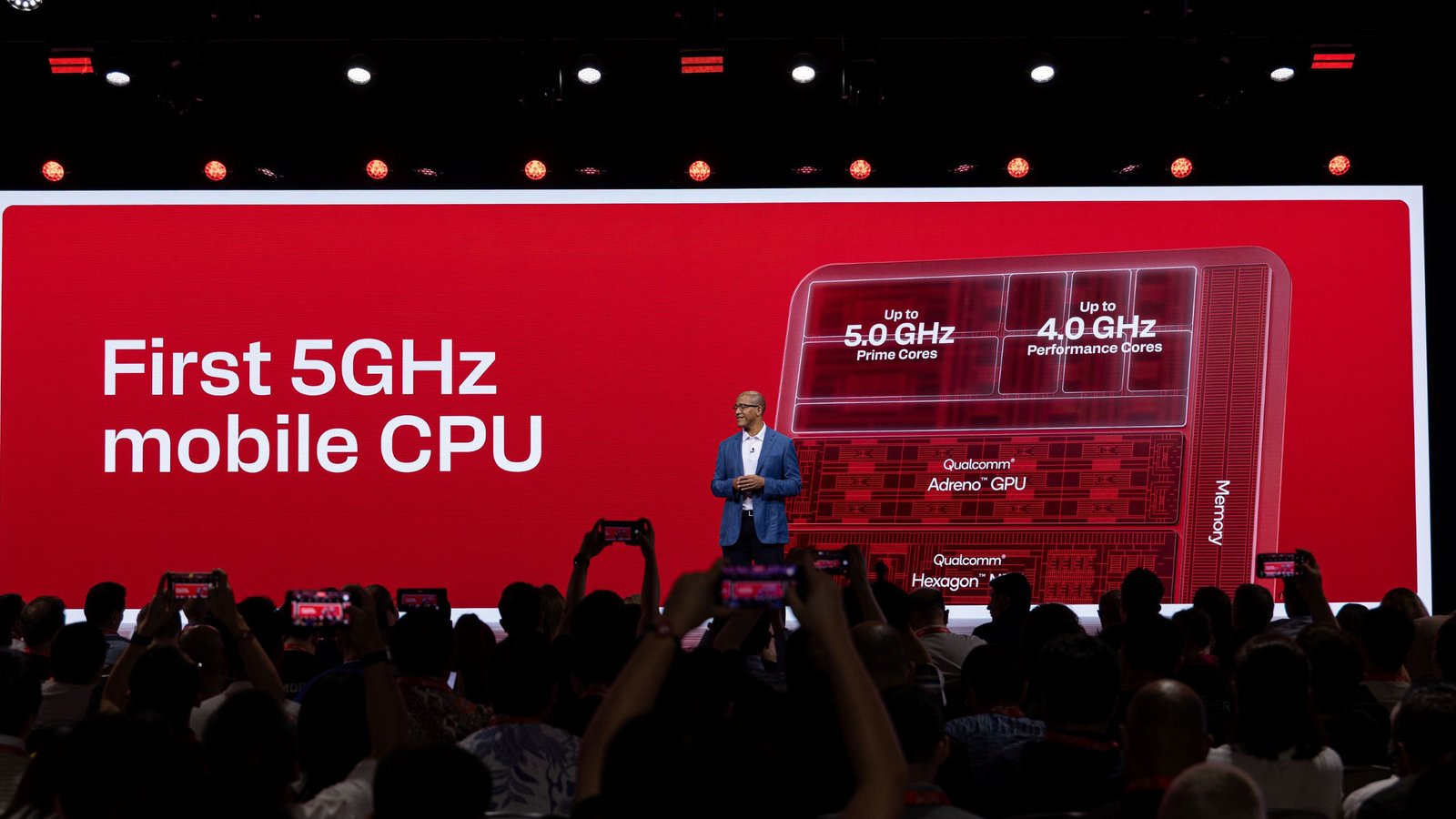 Màn hình sân khấu Snapdragon Summit 2026 ghi First 5GHz mobile CPU, sơ đồ chip với nhân Prime tới 5,0 GHz và nhân hiệu năng tới 4,0 GHz